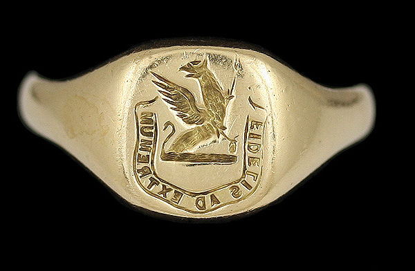 It’s On eBay - Edwardian Spufford Family Crest Signet Ring