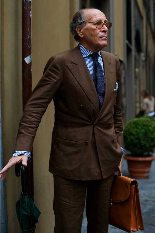 Here’s an Italian gentleman looking sharp, courtesy of The Sartorialist
