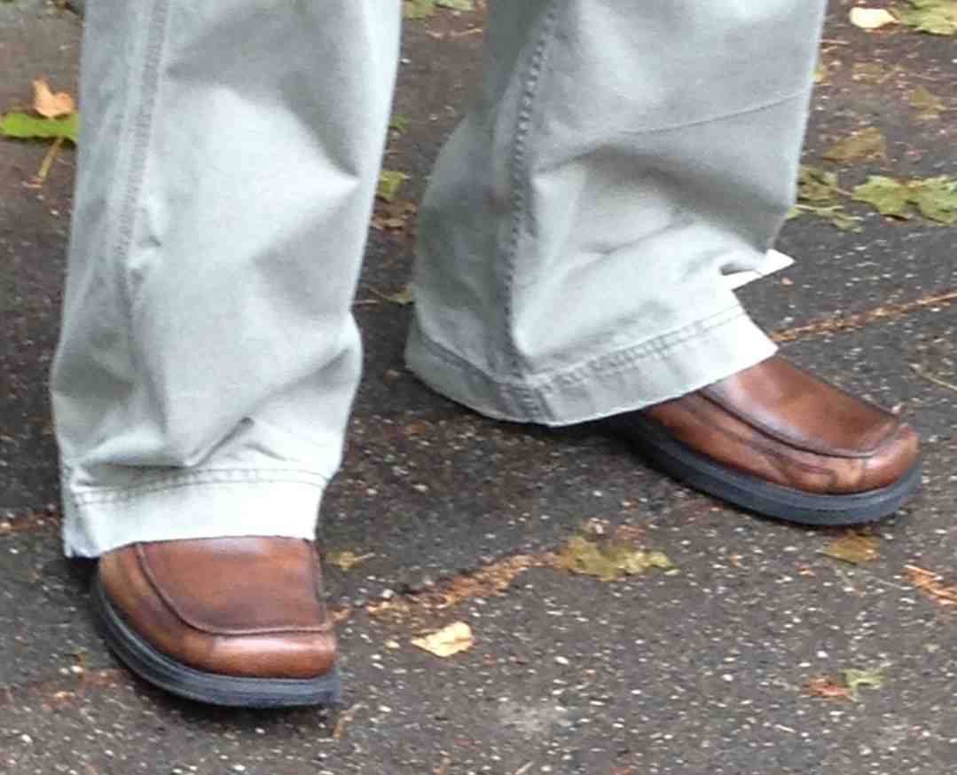 “The moment when you finally ‘get’ why square-toed shoes are a bad look.”