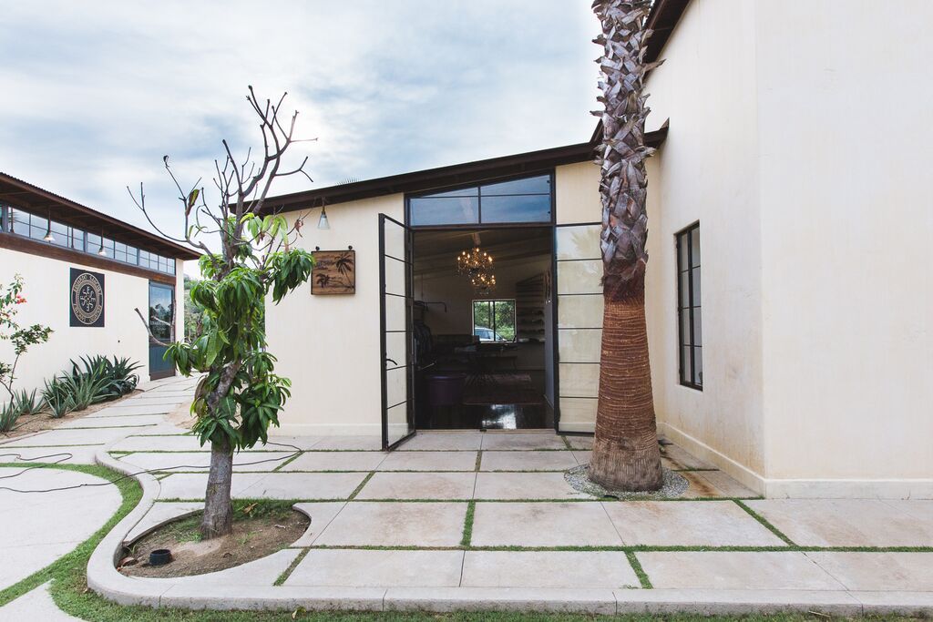 ¿Qué Onda, Kiya? Self Edge Opens in San José del Cabo