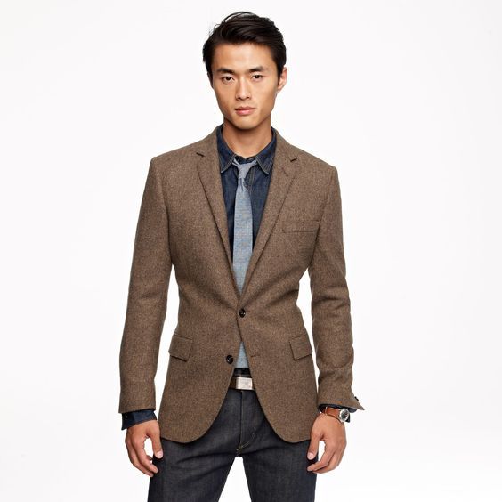 Stop Wearing Suits Like This